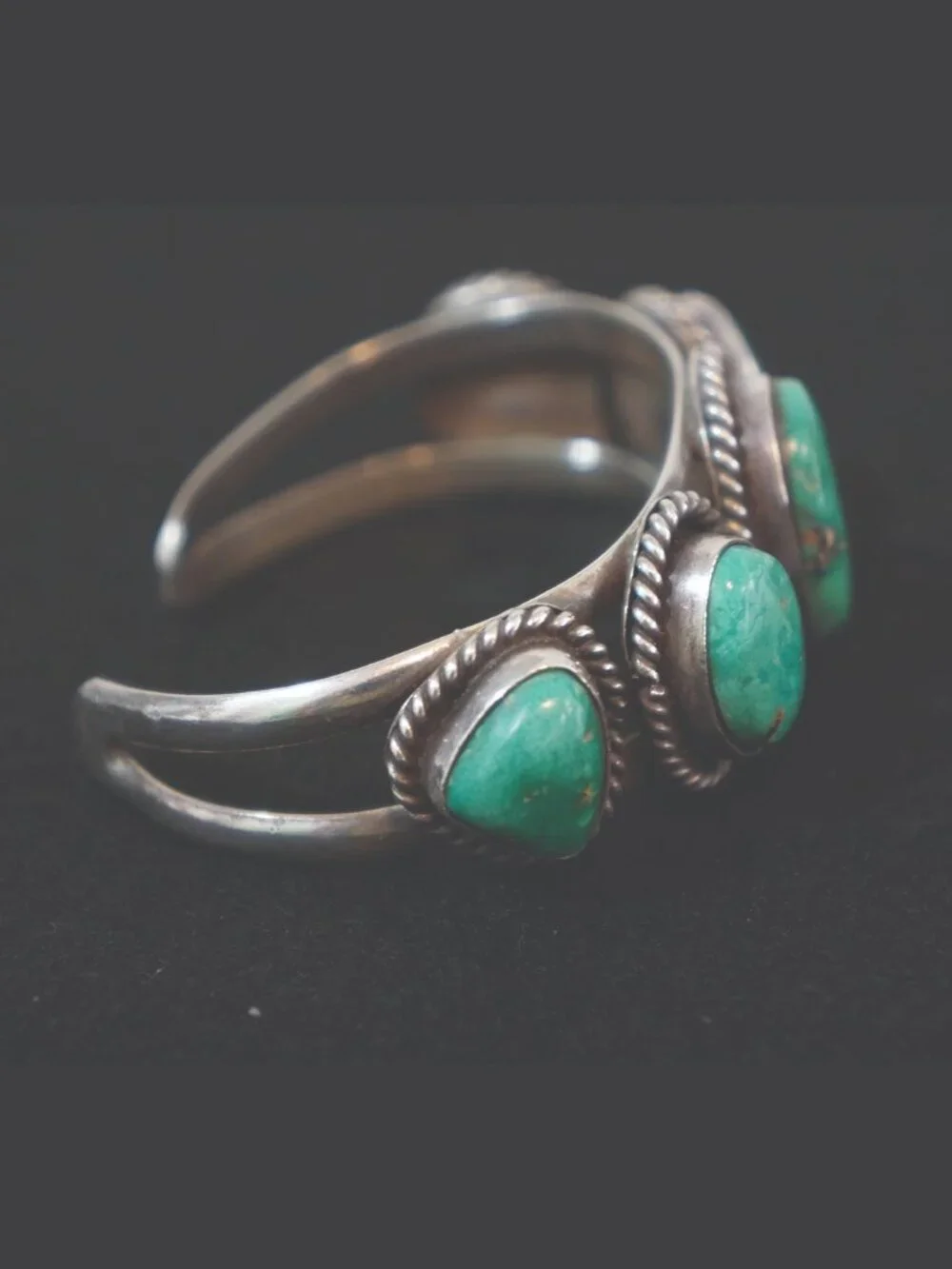 Vintage Navajo Sterling Silver 5 Stone Turquoise Row Cuff Bracelet Unsigned